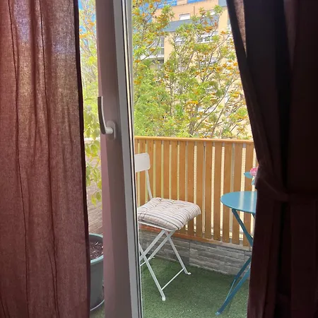 Accommodatie bij particulieren Confortavel Em Partilhado Por Outros Amadora